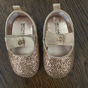 MICHAEL Michael Kors Girls' Baby Day Ballerina Crib Shoes (Infant) size 4